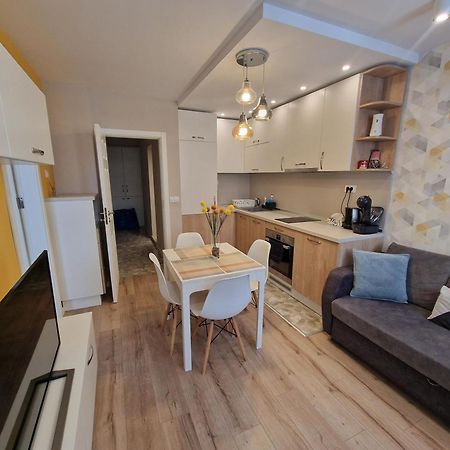 Brand New Luxury Flat In The City Center Варна Экстерьер фото